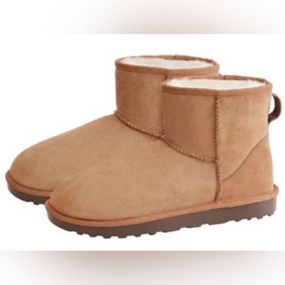 Kirkland Signature Shoes - NEW Tan Suede Shearling Lined Short Boots size 11
